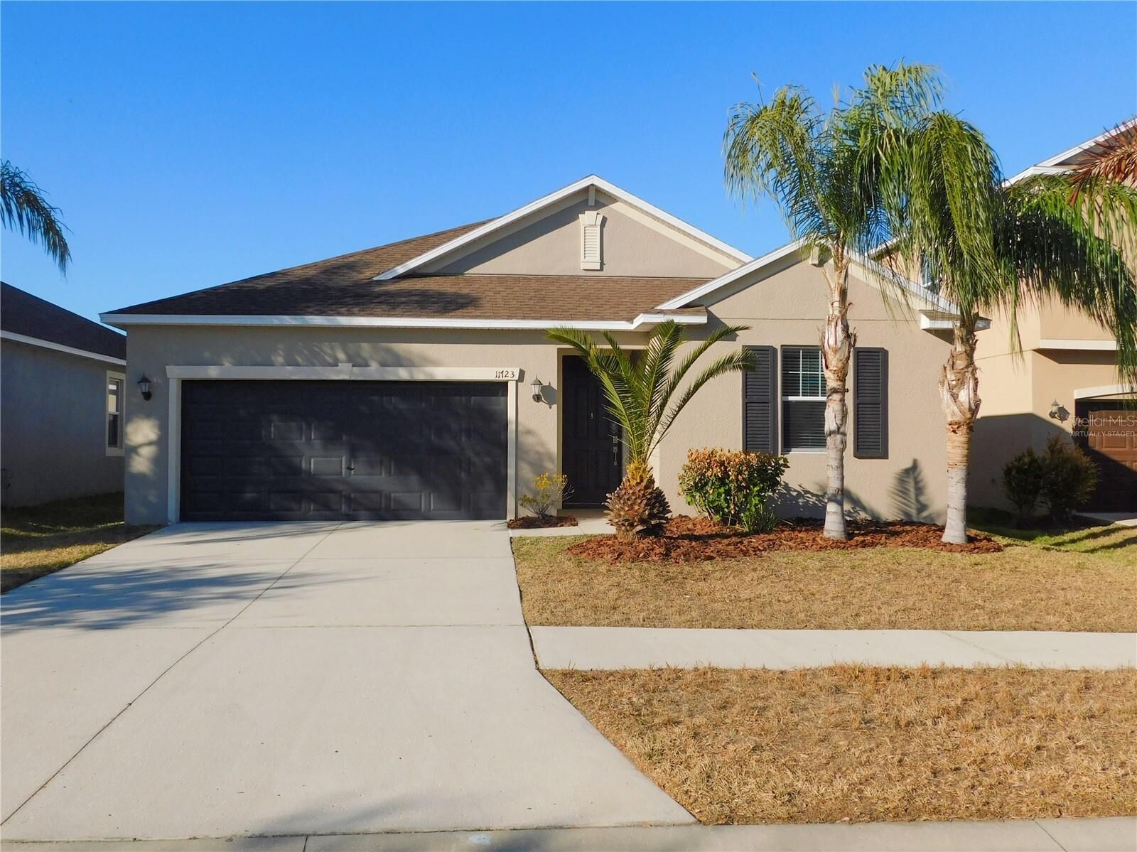 Property Photo: 11723 Winterset Cove Drive FL 33579