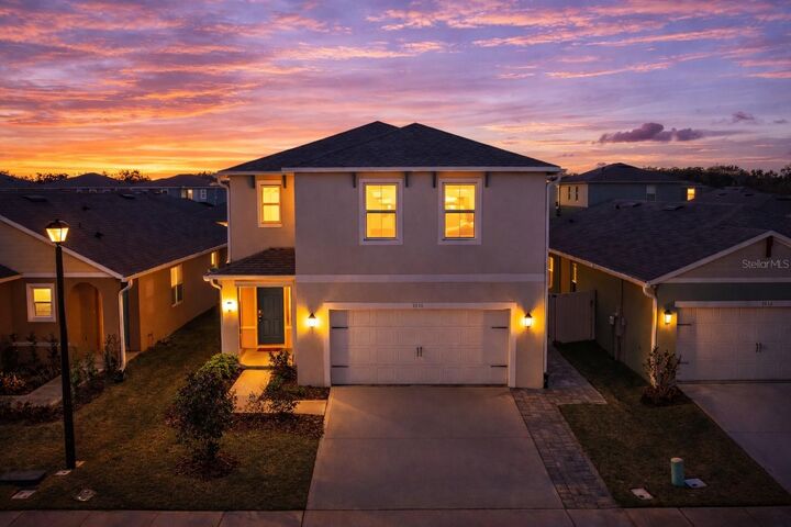 Property Photo:  3536 Sungrove Circle  FL 32771 