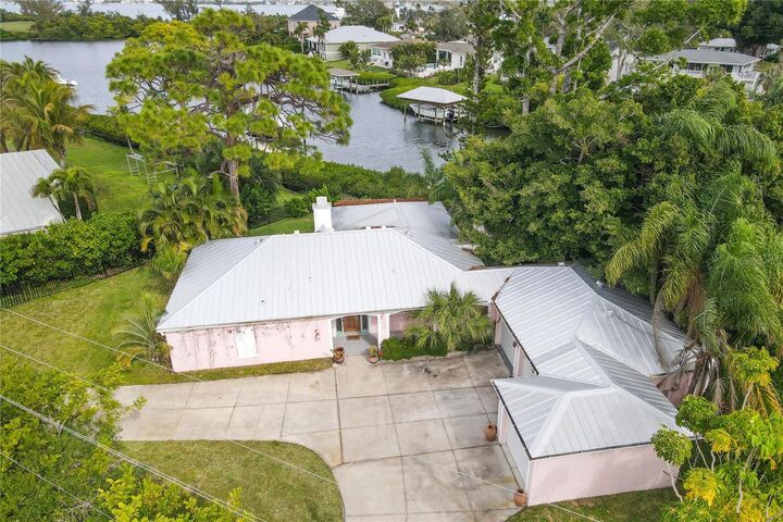 Property Photo:  719 58th Street NW  FL 34209 