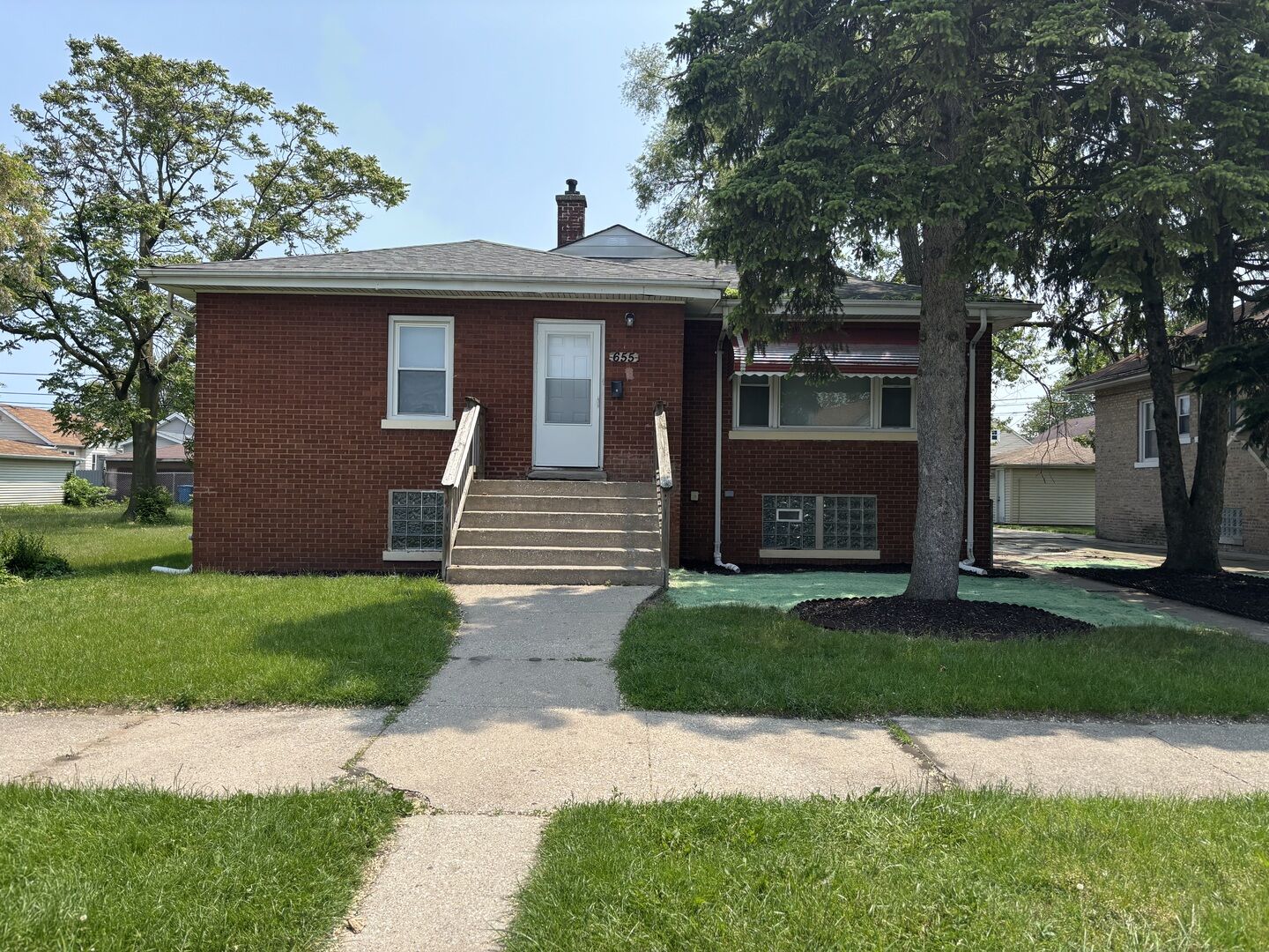 Property Photo:  655 Hirsch Avenue  IL 60409 