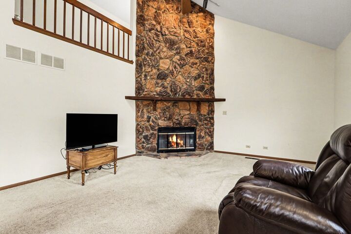 Property Photo:  2627 Homestead Drive  IL 60564 