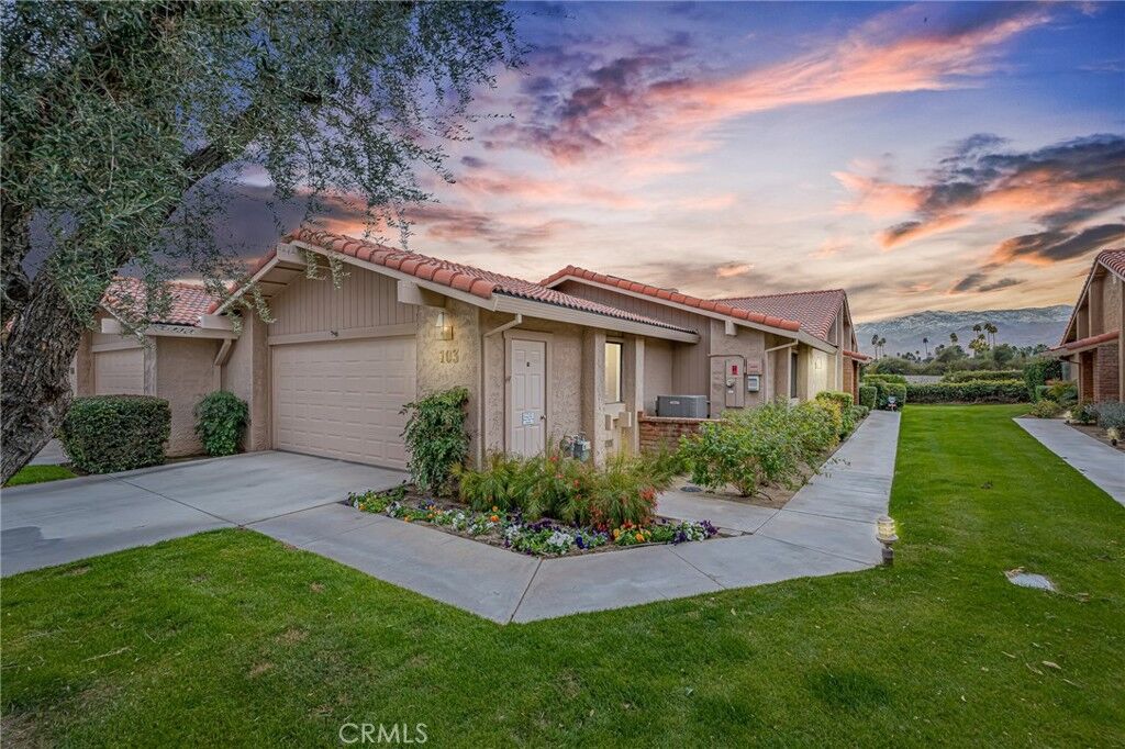Property Photo:  103 Camino Arroyo S  CA 92260 