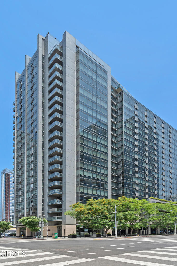 Property Photo: 1155 S Grand Avenue 914 CA 90015