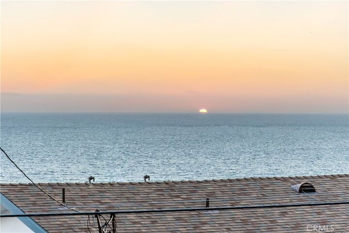 Property Photo: 320 33rd CA 90266