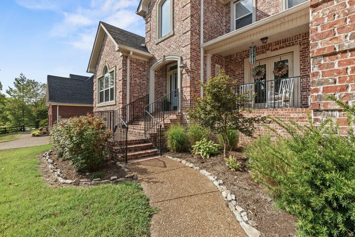 Property Photo:  1007 Island Brook Dr  TN 37075 
