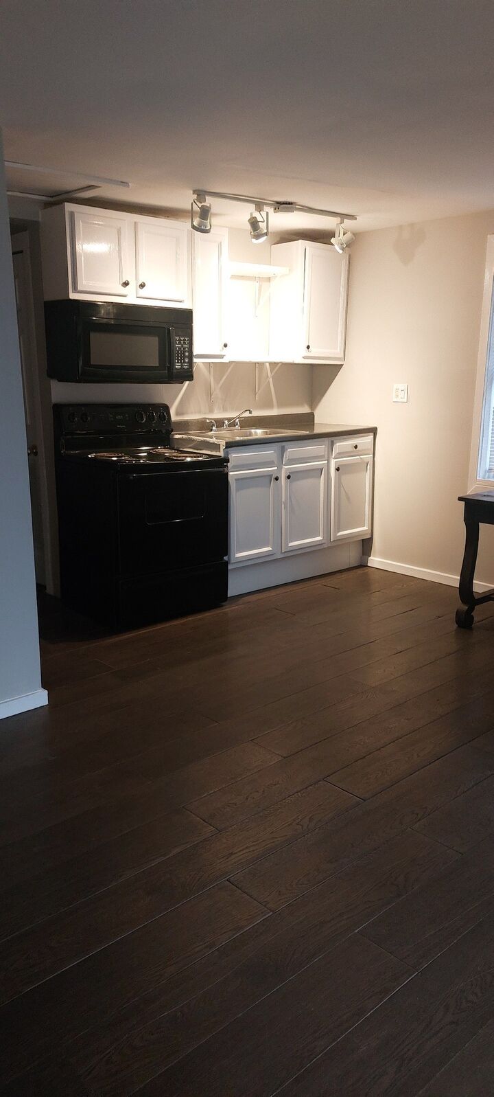 Property Photo: 2008 Riverside Dr TN 37216