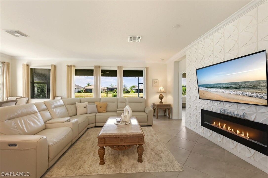 Property Photo: 2275 Dancy Street FL 34120