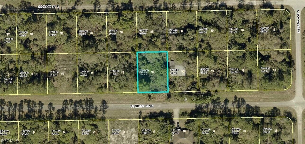 Property Photo:  1219 Sunrise Boulevard  FL 33974 
