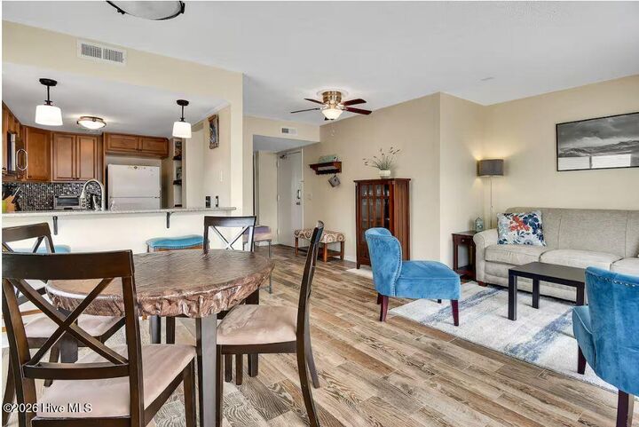 Property Photo:  1509 Carolina Beach Avenue N E1  NC 28428 