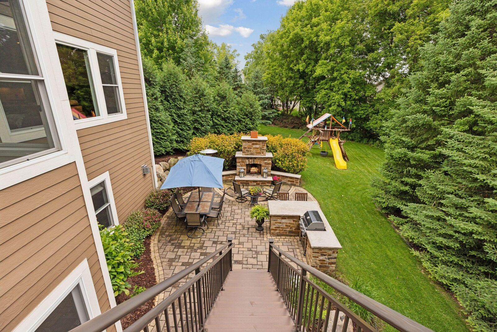 Property Photo:  11668 Azure Court  MN 55077 