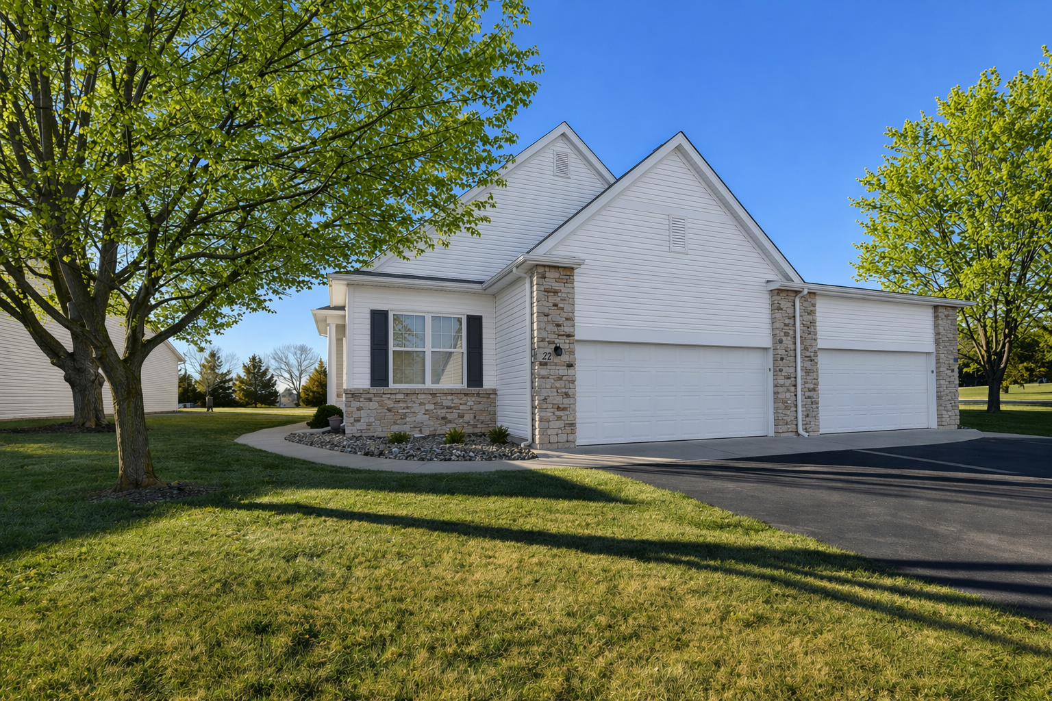 Property Photo: 2466 Beech Street W MN 55068