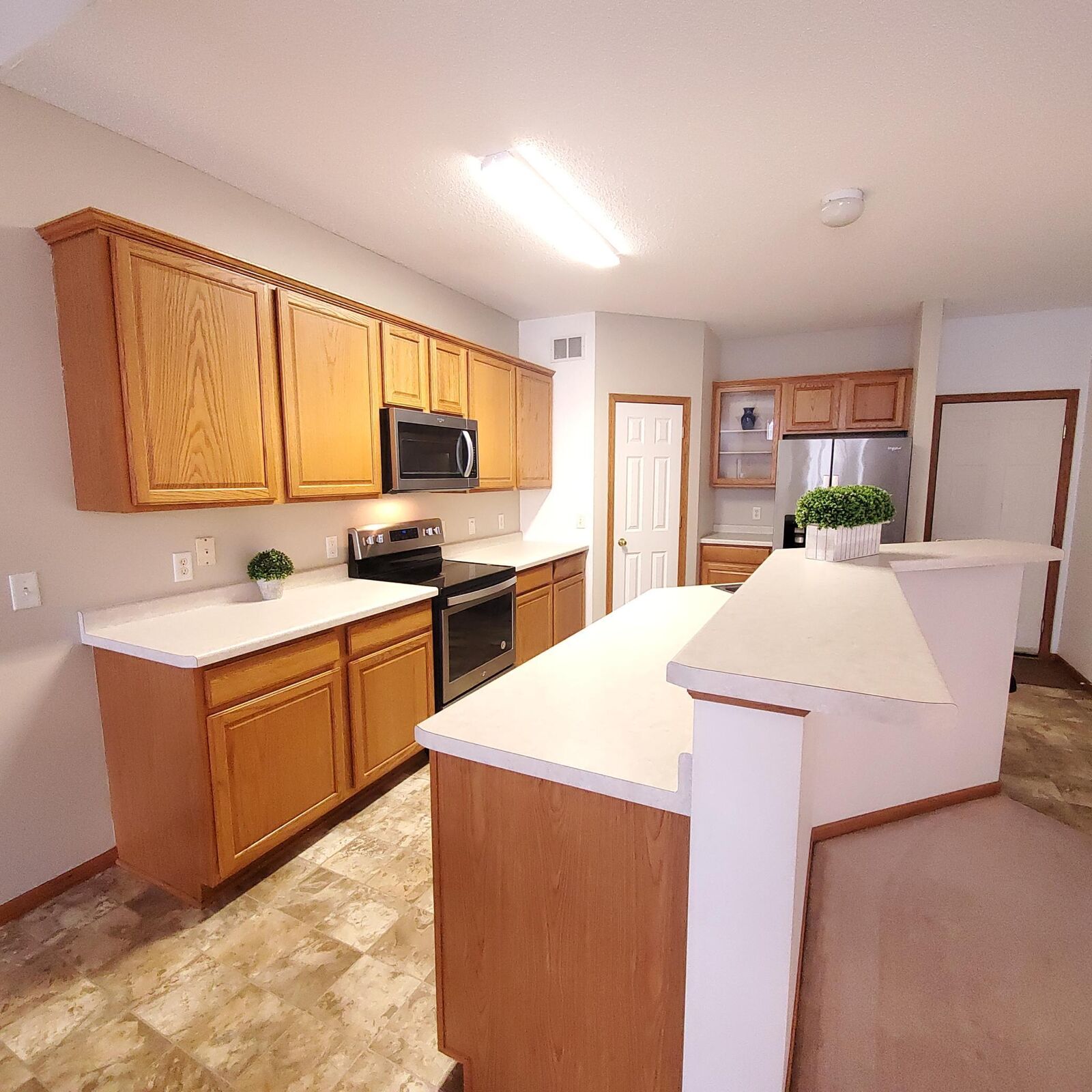 Property Photo:  2466 Beech Street W  MN 55068 