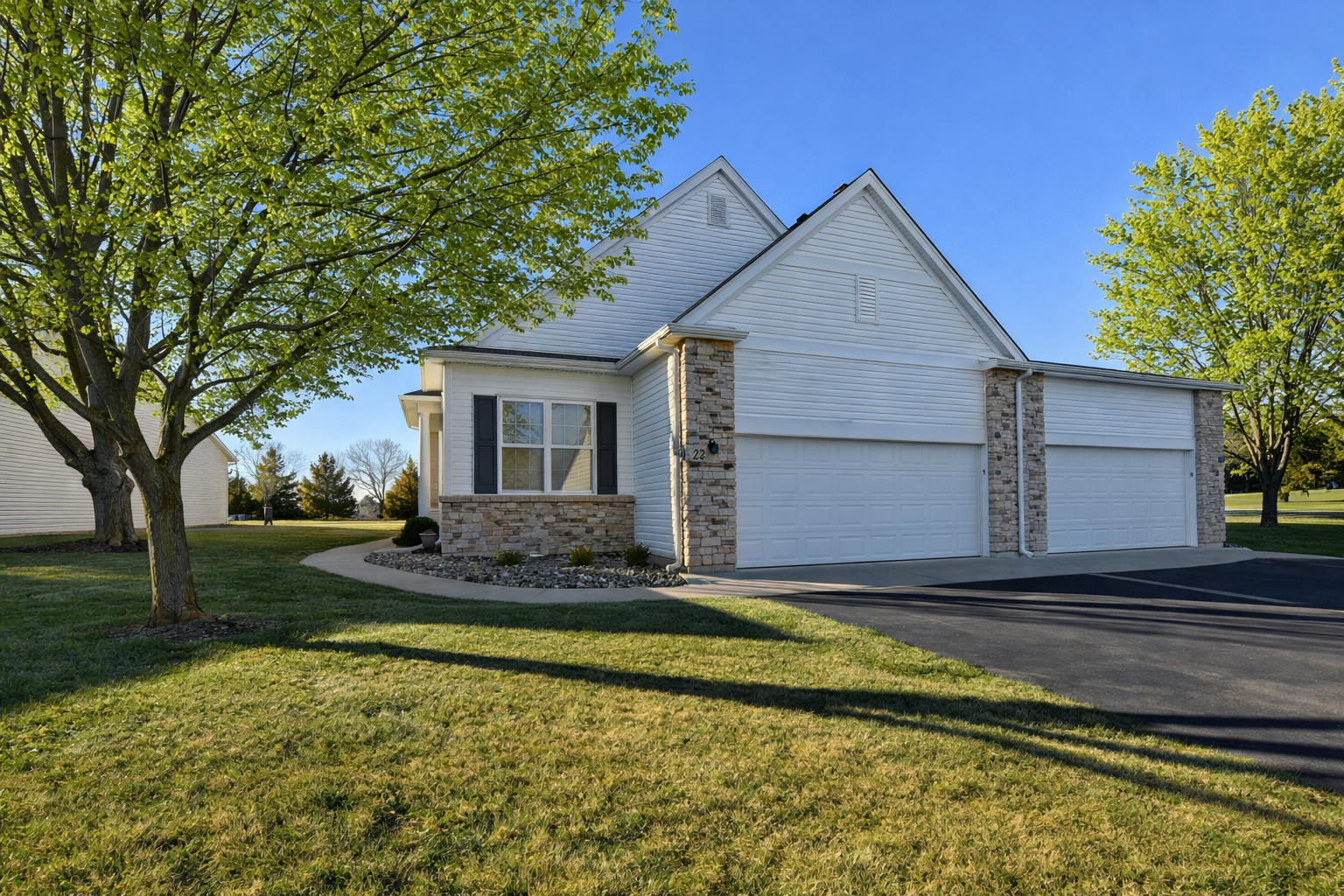 Property Photo:  2466 Beech Street W  MN 55068 