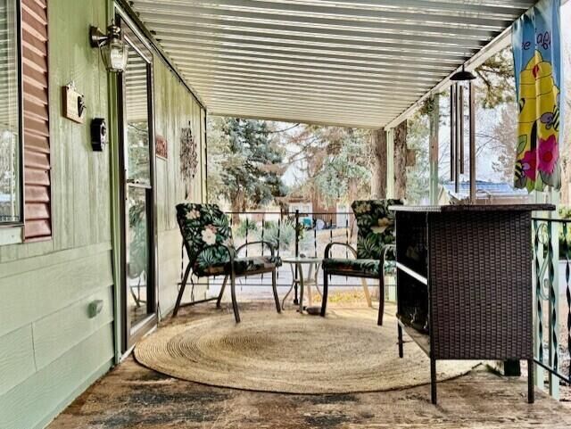 Property Photo: 10100 NE Crooked River Drive Unit 6 OR 97760