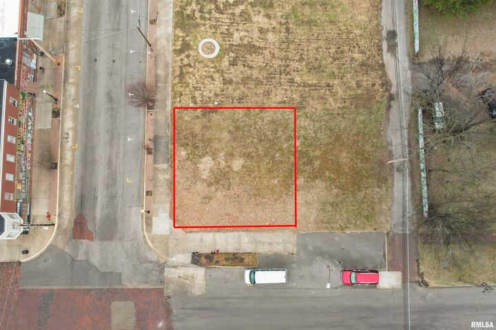 Property Photo:  201 N Washington Street  IL 62901 