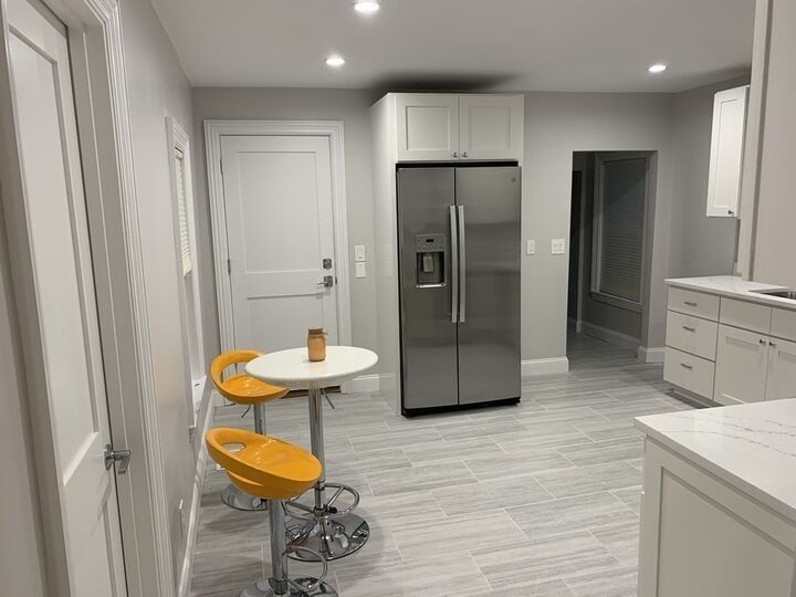 Property Photo:  27 Phillips St 1  MA 02148 