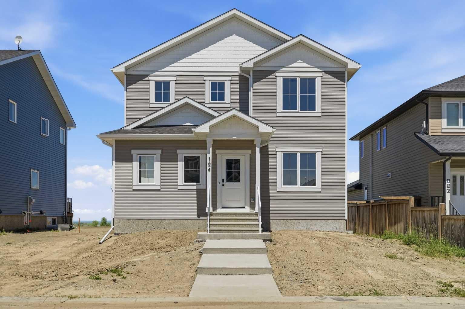 Property Photo: 124 Coote Street AB T0L 0P0