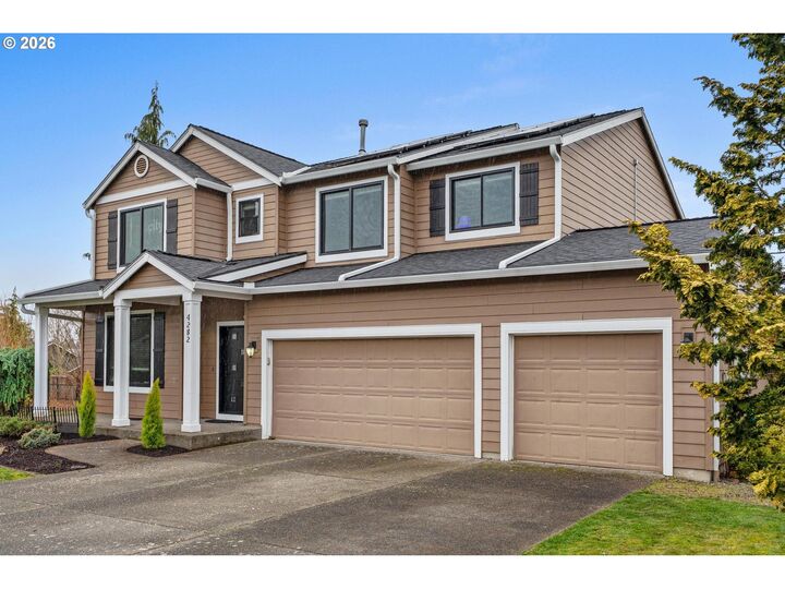 Property Photo:  4282 SE Viewpoint Dr  OR 97060 