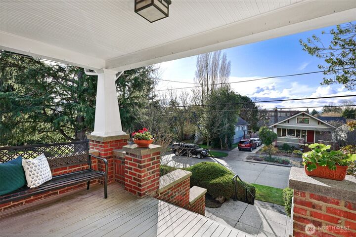 Property Photo:  6526  16th Avenue NW  WA 98117 