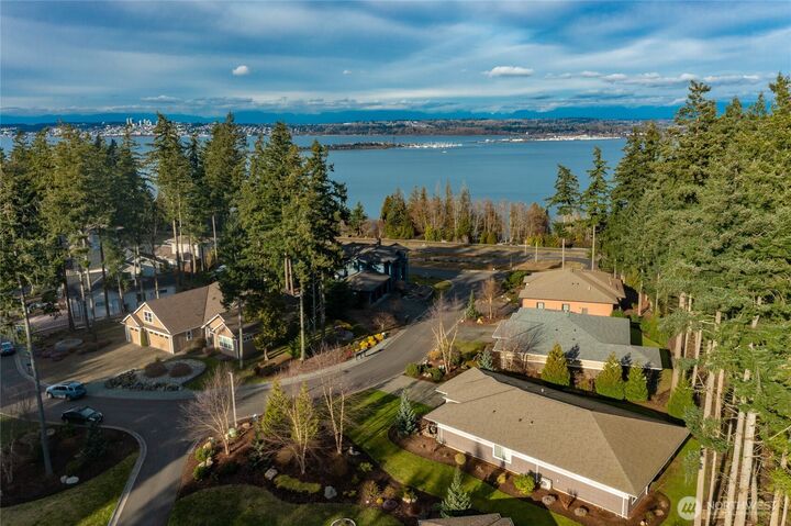 Property Photo:  5433  Wood Duck Loop  WA 98230 