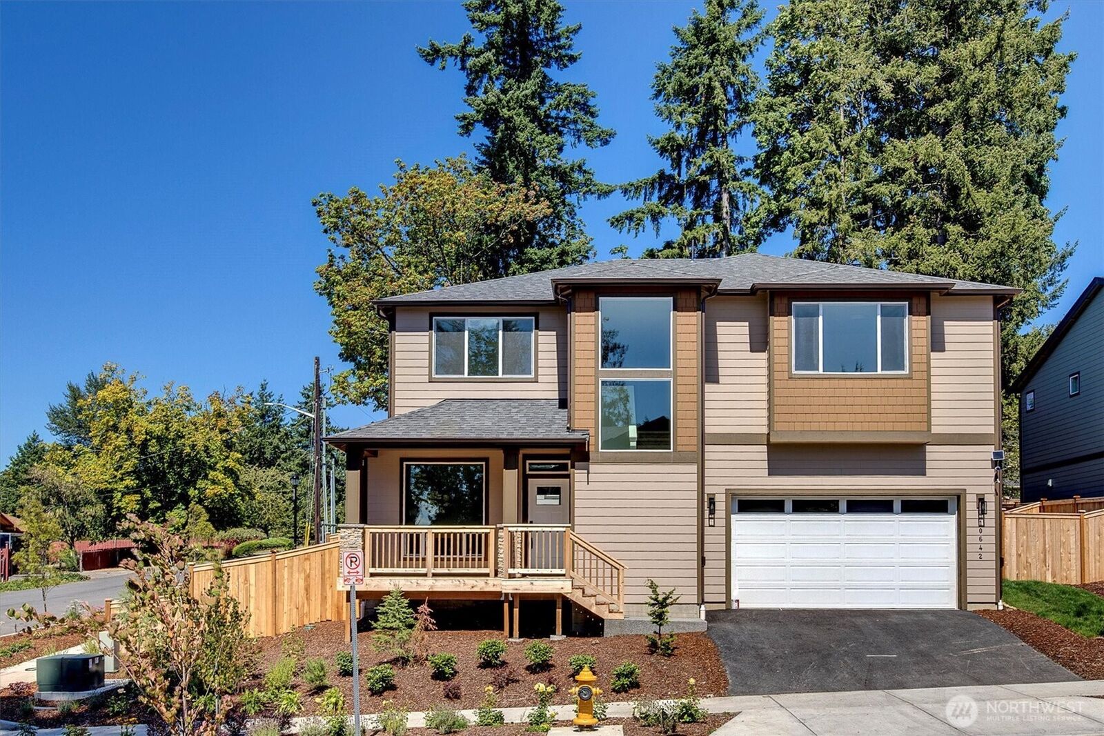 Property Photo:  10642 SE 170th Place SE Lot 1  WA 98055 