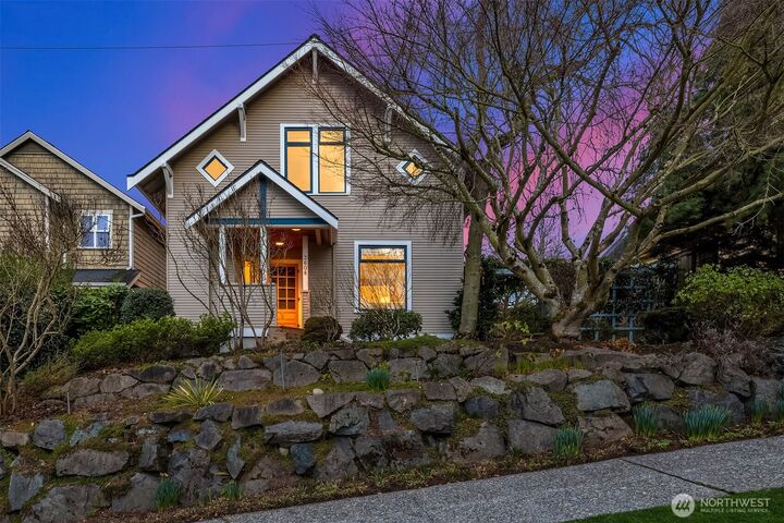 Property Photo:  3608  12th Avenue W  WA 98119 