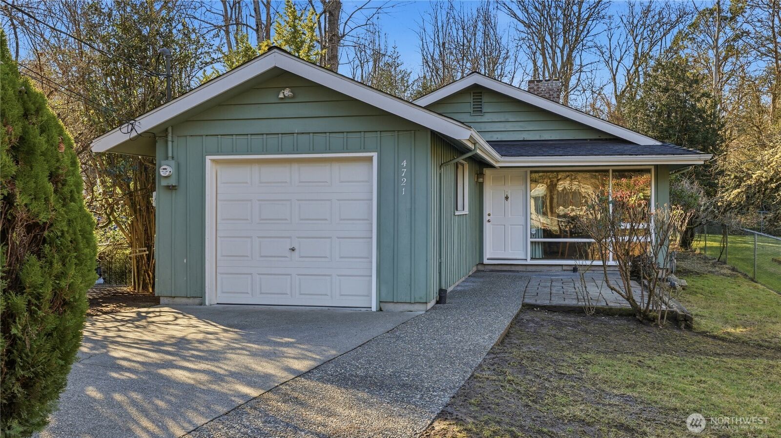 Property Photo: 4721 26th Avenue SW WA 98106