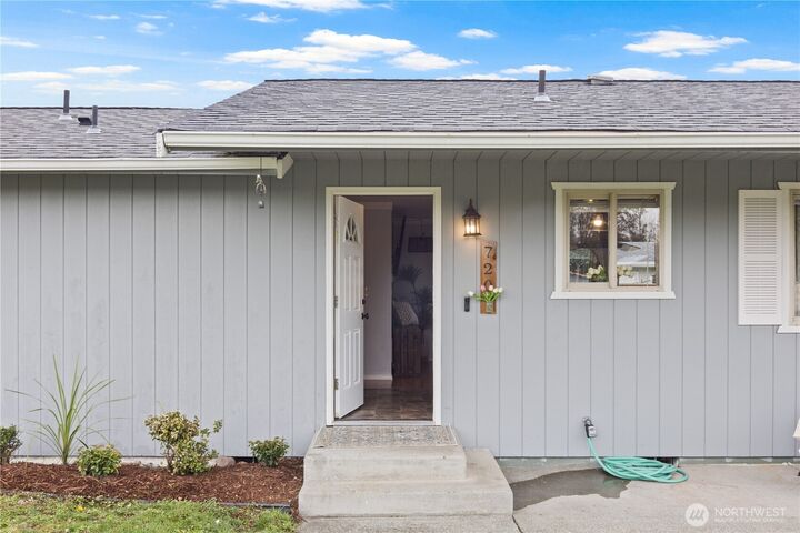 Property Photo: 720 Couls Avenue WA 98321