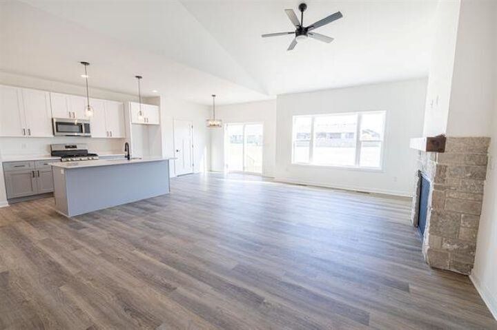 Property Photo:  14200 Prairie Commons Lane  IL 61080 