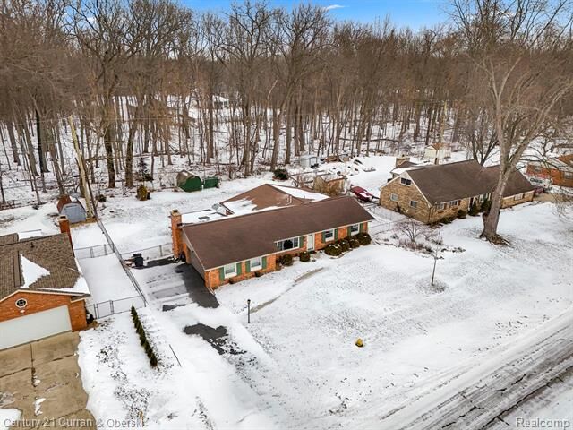 Property Photo:  1456 Meadowbrook Way  MI 48182 