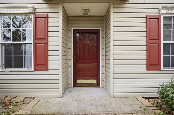 Property Photo:  1304 Marsh Wren Cir 13  VA 23703 