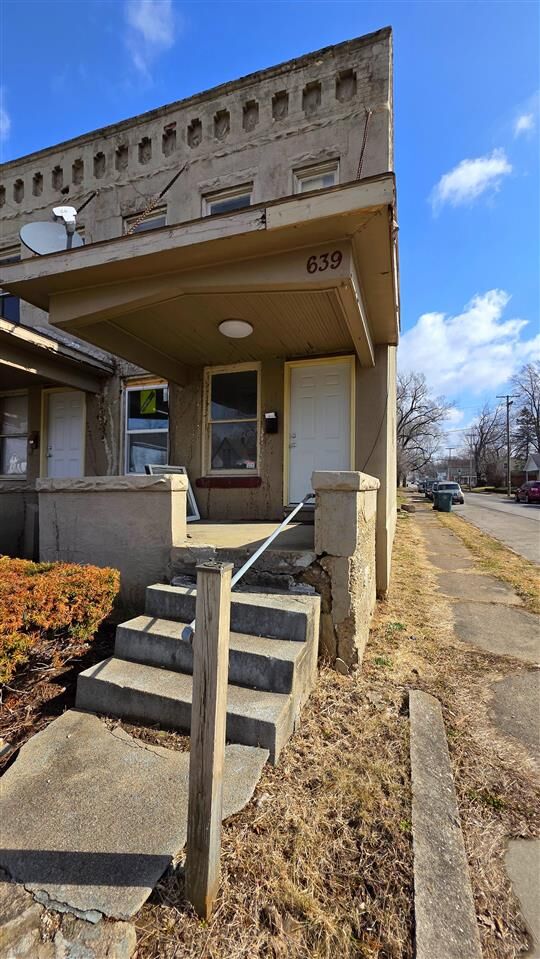 Property Photo: 631 S 11th Street IN 47374