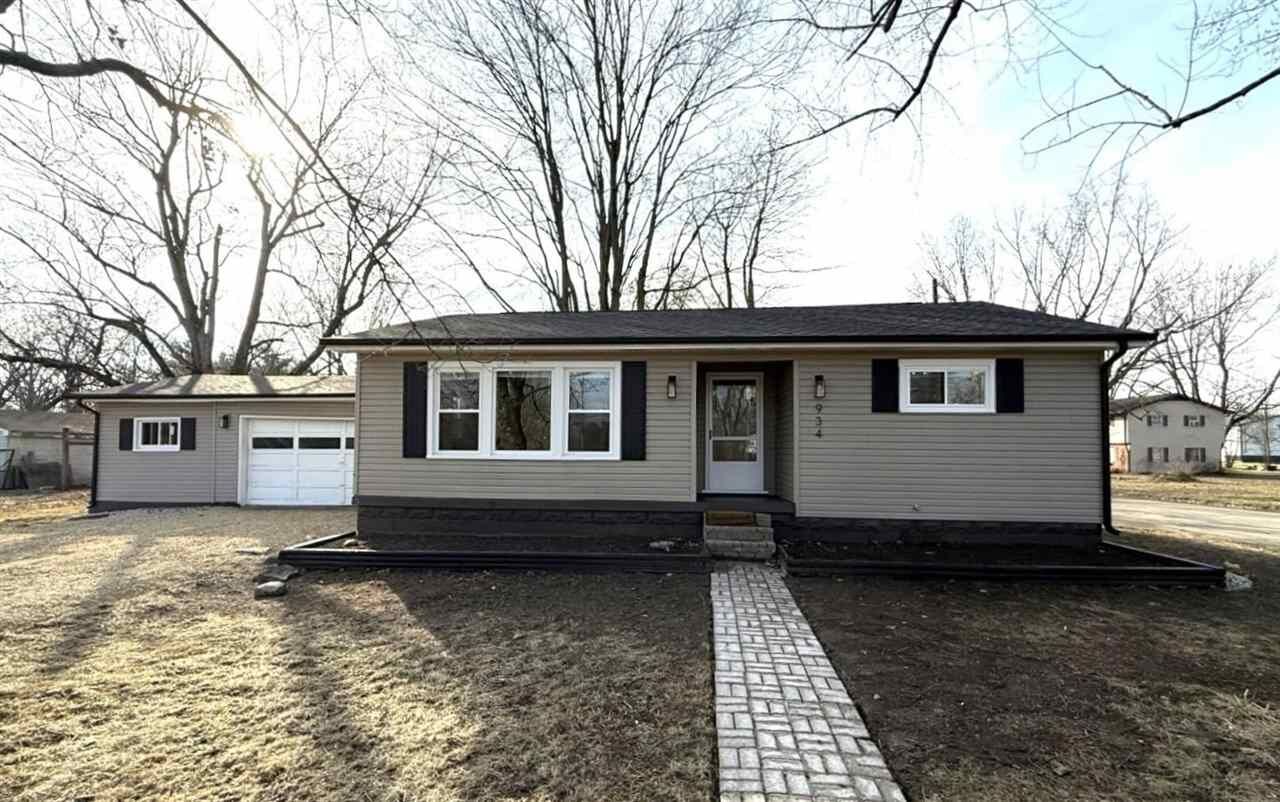 Property Photo:  934 S Round Barn Road  IN 47374 