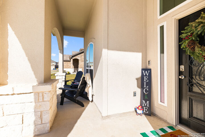 Property Photo:  506 Nickel Brk  TX 78108 