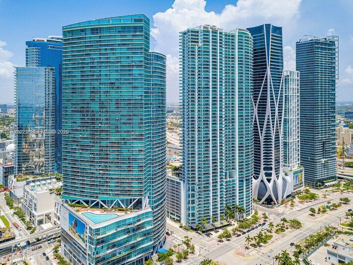 Property Photo: 888 Biscayne Blvd 1512 FL 33132