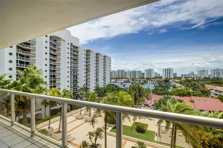Property Photo:  3600 Yacht Club Dr 703  FL 33180 
