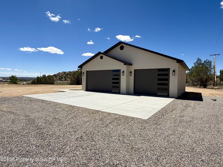 Property Photo:  5003 Redwood Avenue  NM 87402 