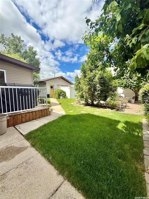 Property Photo:  626 4th Avenue W  SK S0L 1S0 