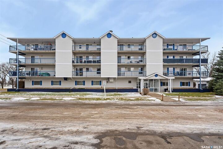 2501 1st Avenue W 301 — photo 1
