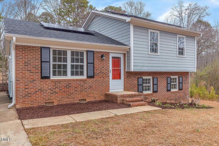 Property Photo:  512 Smokeridge Lane  NC 27615 