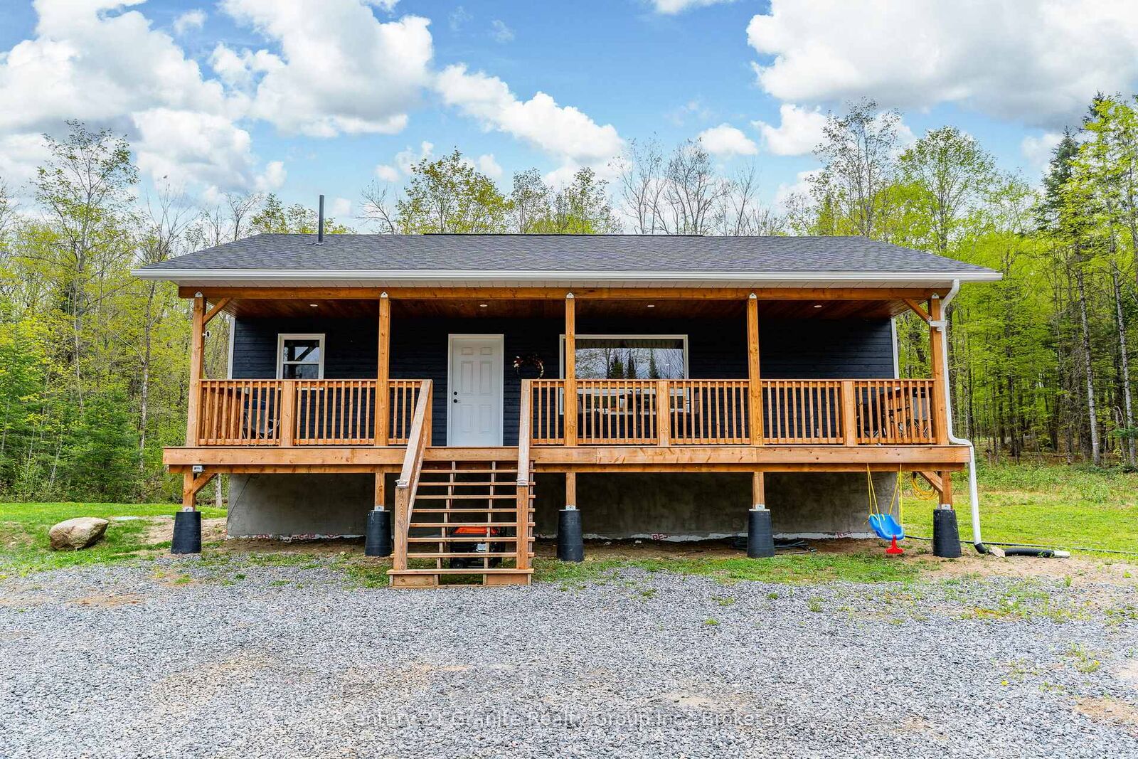 Property Photo:  10498 Highway 118 N/A  ON K0M 1J0 