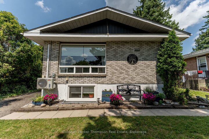 Property Photo:  38 Susan Street W  ON P1H 1X2 