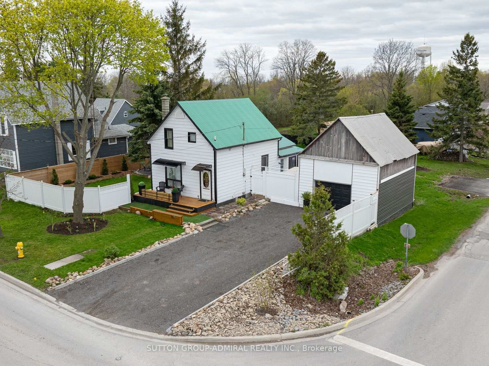 Property Photo: 70 Belleville Street ON K0K 3L0