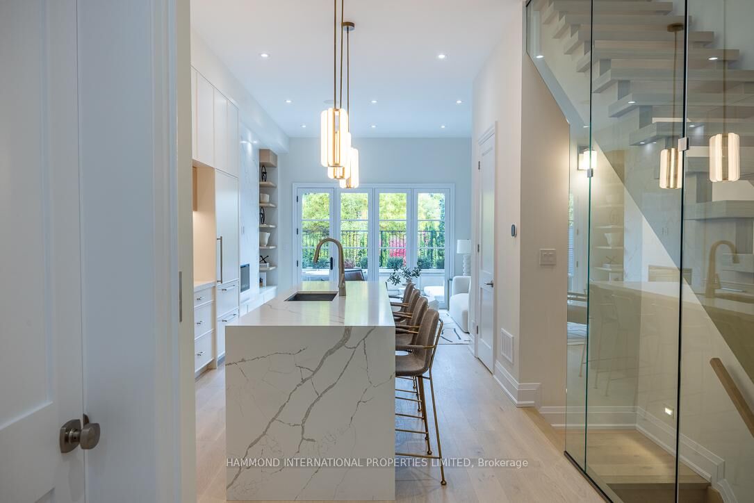 Property Photo: 1177 Avenue Road ON M5N 2G2