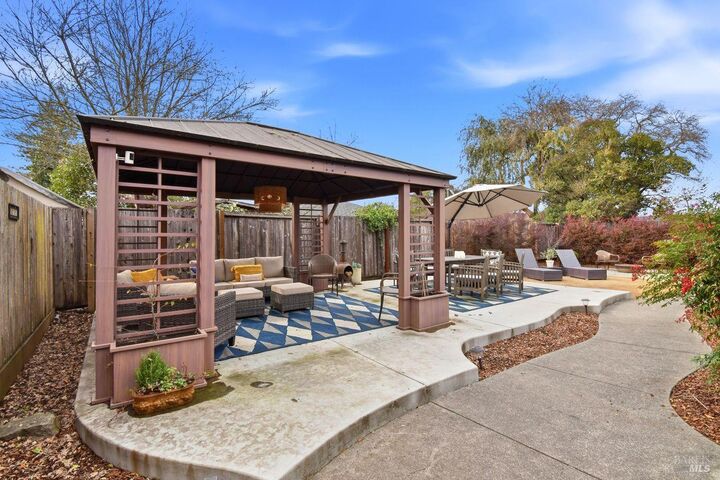 Property Photo: 2323 Olympia Drive CA 95405