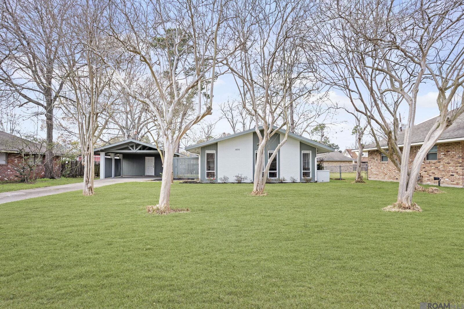 Property Photo:  2650 Donald Dr  LA 70809 