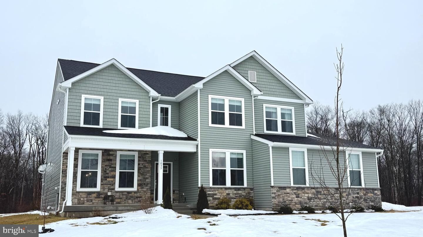 Property Photo: 1033 Mariwill Drive PA 18951