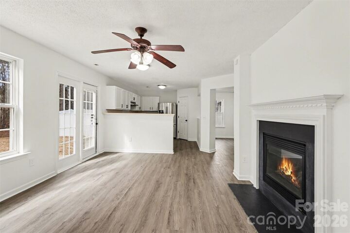 Property Photo:  4407 Devonhill Lane  NC 28269 