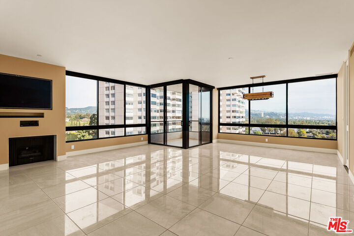 Property Photo: 10350 Wilshire Blvd CA 90024