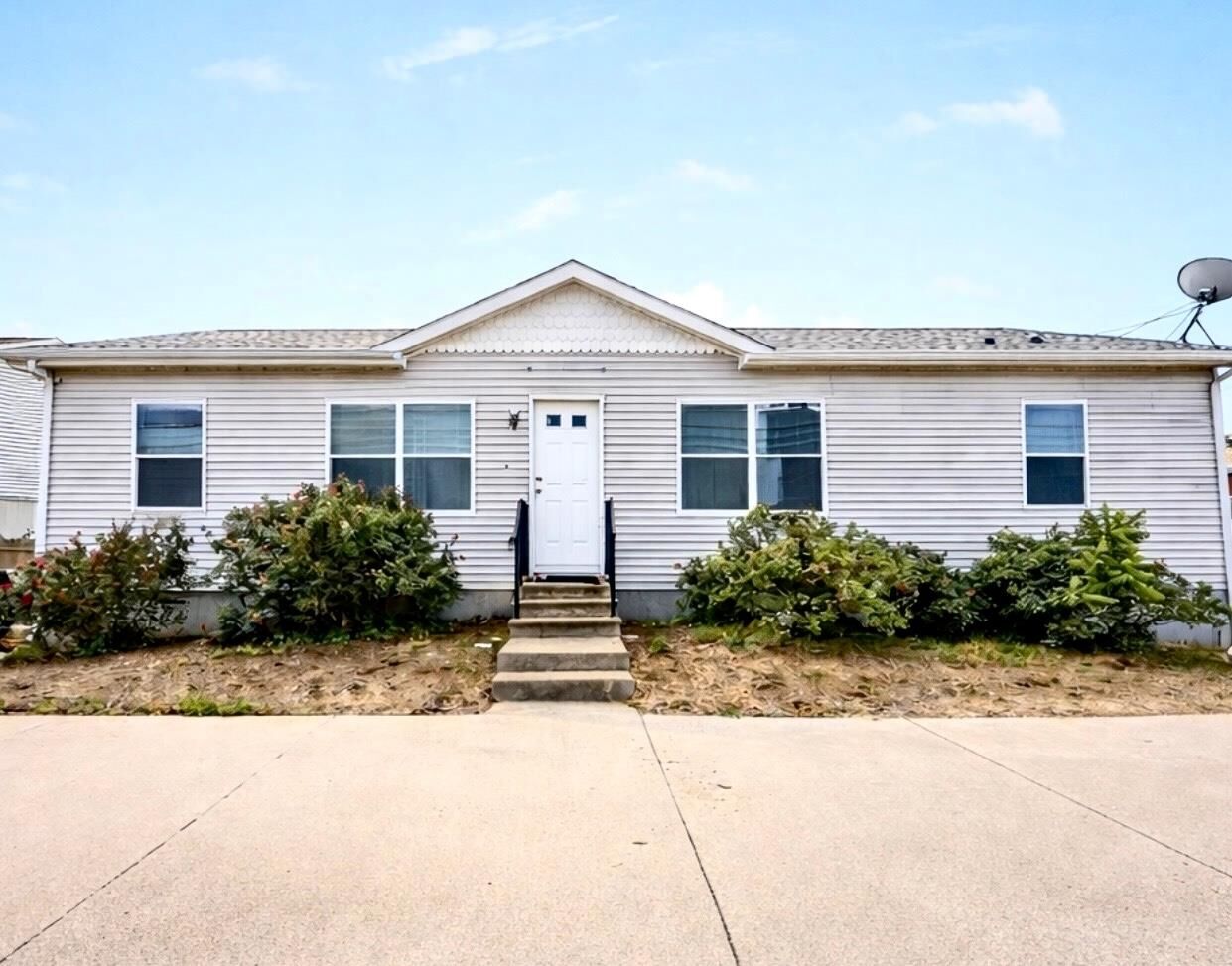 Property Photo:  1810 Bayshore  NJ 08251 